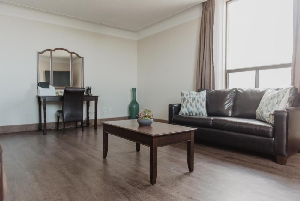 Room image 3