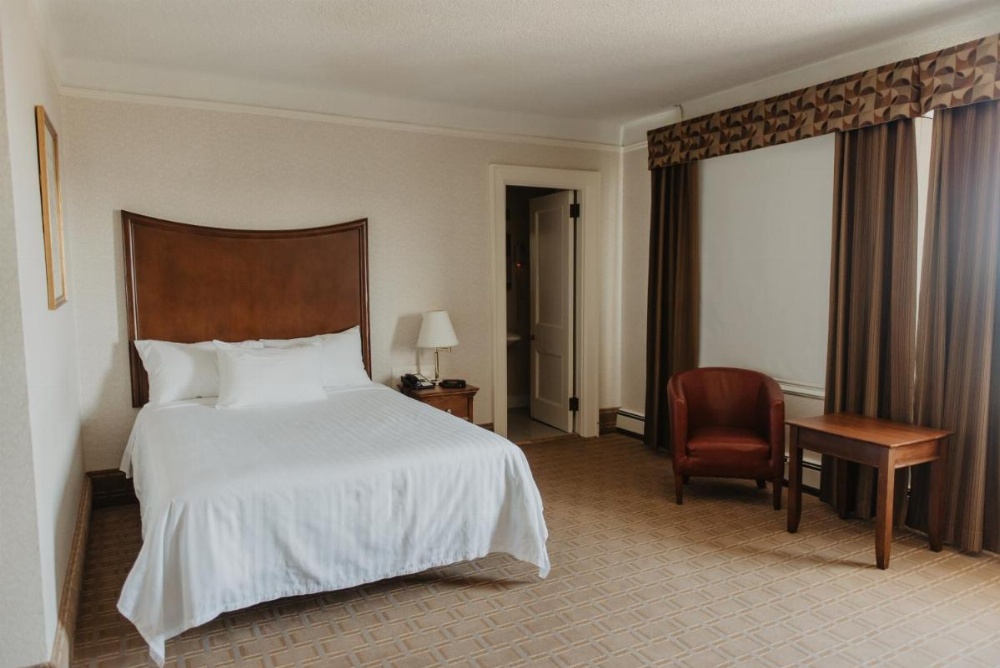 Room image 3