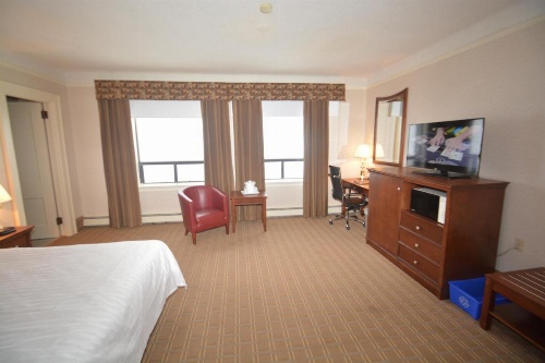 Prince Arthur Waterfront Hotel & Suites image 31